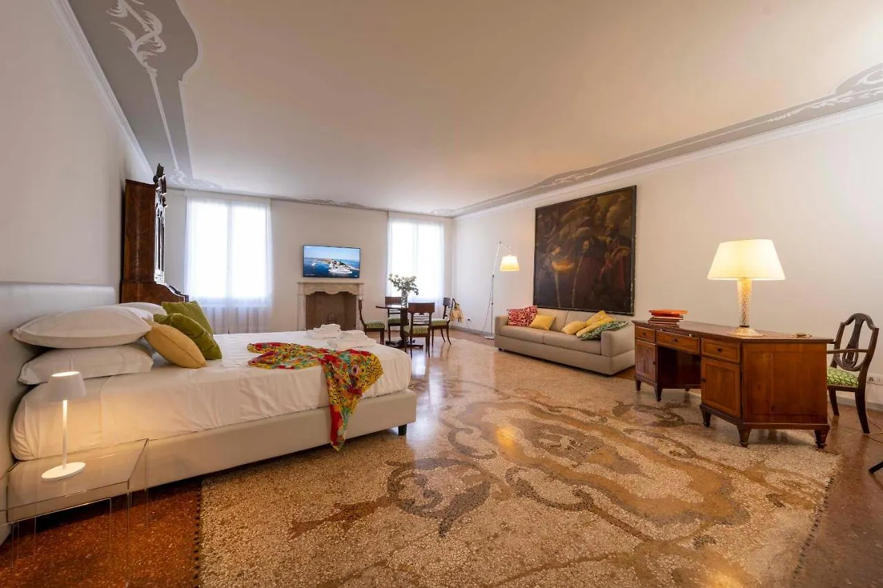 Mocenigo Grand Canal Luxury Suites Венеция Италия